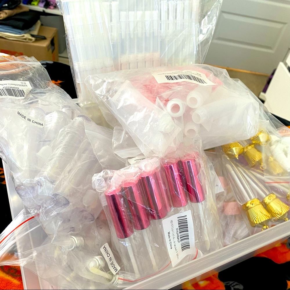 100+ piece lot of new empty lipgloss tubes (wholesale) 👄